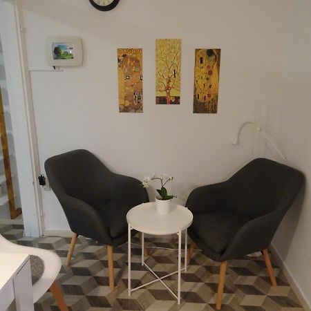 Apartma Nadja With Private Parking Ljubljana Exteriör bild