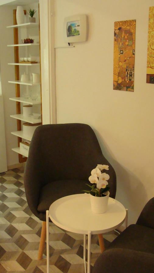 Apartma Nadja With Private Parking Ljubljana Exteriör bild