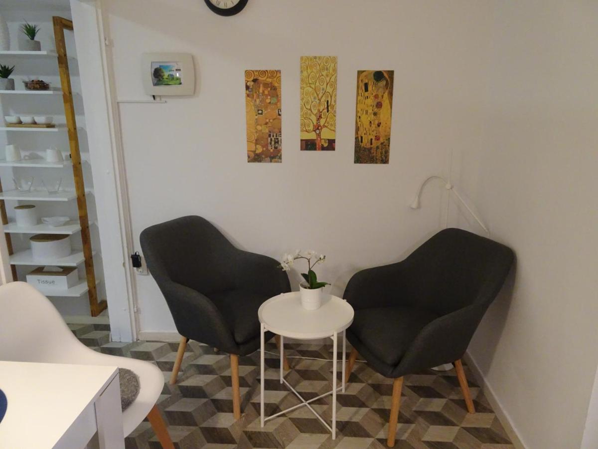 Apartma Nadja With Private Parking Ljubljana Exteriör bild
