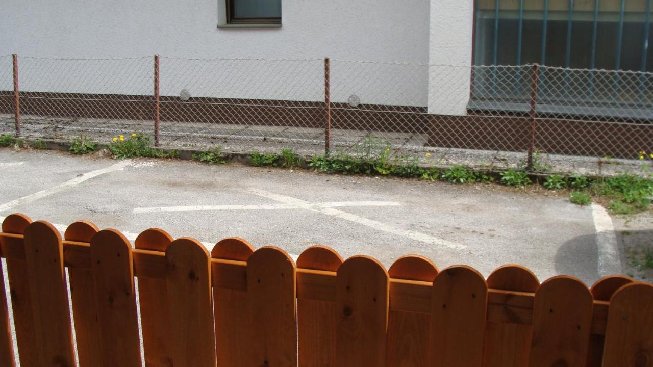 Apartma Nadja With Private Parking Ljubljana Exteriör bild