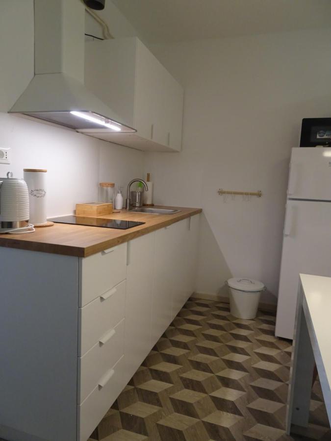 Apartma Nadja With Private Parking Ljubljana Exteriör bild