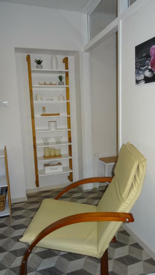 Apartma Nadja With Private Parking Ljubljana Exteriör bild